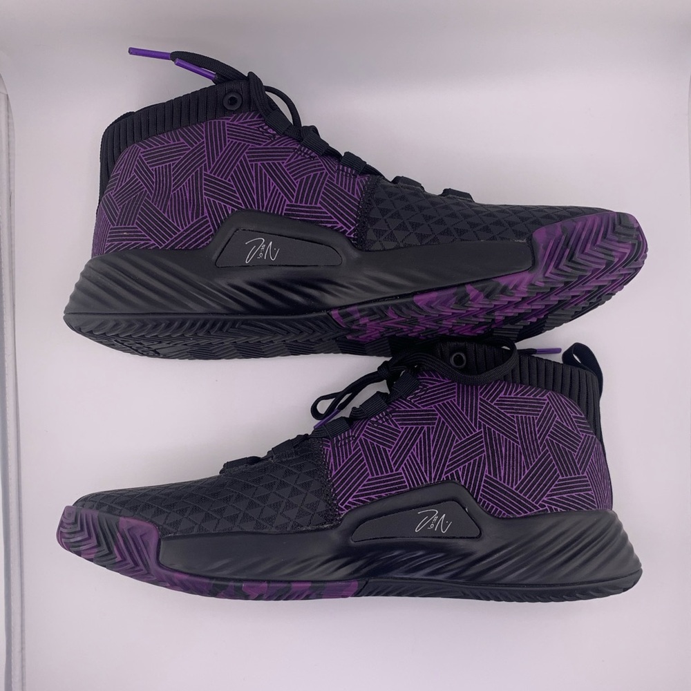 New Men’s Adidas Dame 5 J Marvel Black Panther size 6.5